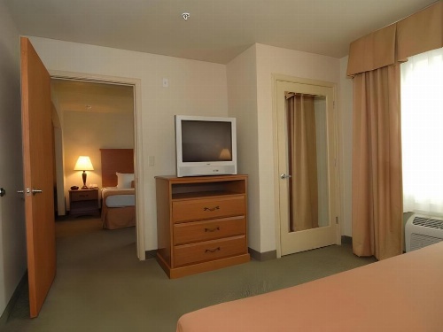 Best Western Windsor Pointe Hotel & Suites-At&T Center image 1