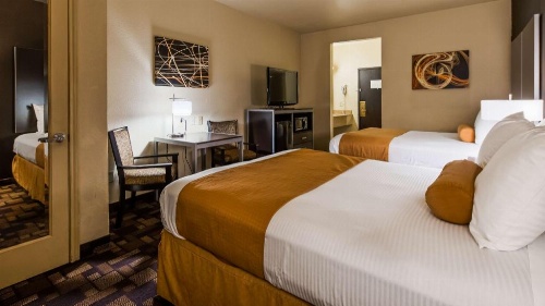 Best Western Windsor Pointe Hotel & Suites-At&T Center image 18