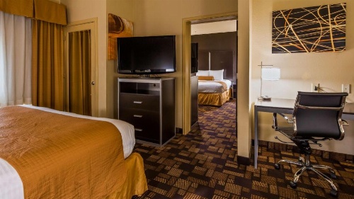 Best Western Windsor Pointe Hotel & Suites-At&T Center image 19