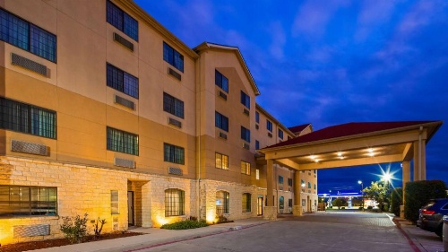 Best Western Windsor Pointe Hotel & Suites-At&T Center image 42